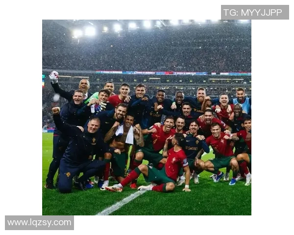 足球巨星15秒精彩瞬间 回顾经典时刻激动人心的传球与进球 足球巨星15秒精彩瞬间 回顾经典时刻激动人心的传球与进球